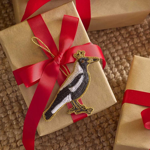 Shiny Bandit Magpie Sequinned Decoration